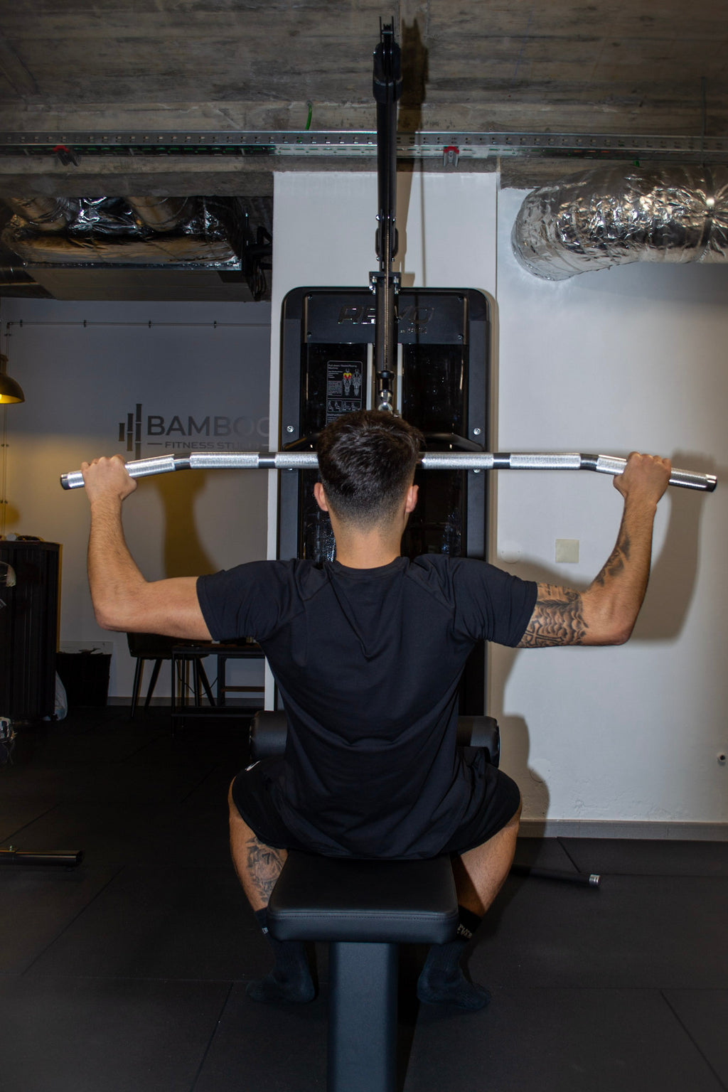 VYRO performance Tee