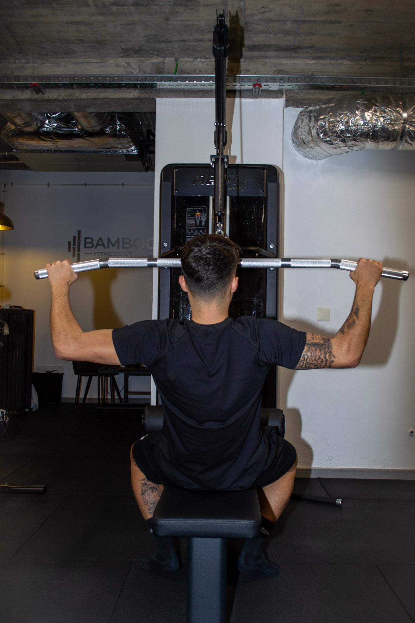 VYRO performance Tee